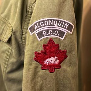 Men’s khaki Roots utility button down shirt